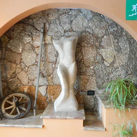 Andromaco Palace Ξενοδοχείο 3*